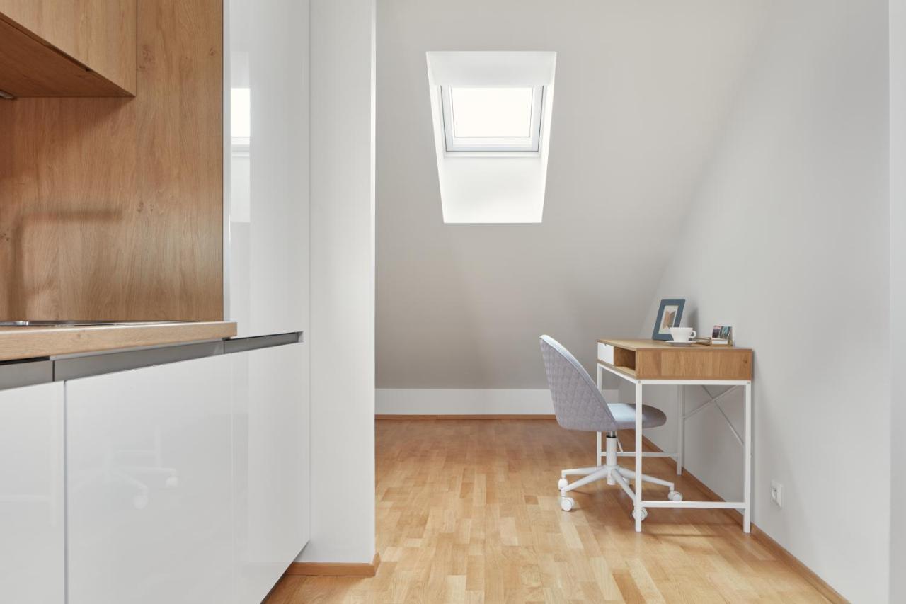 Bright Apartment In New Town By Prague Days ภายนอก รูปภาพ